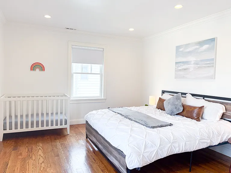 87 Stephen St #1C — Photo 55
