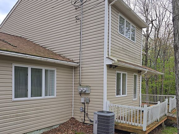 5th image of 210 Urban Rd