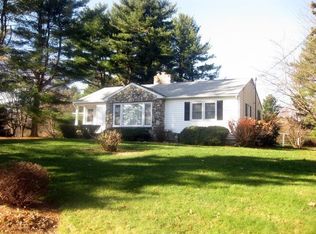 68 Smith Rd, Poughkeepsie, NY 12603