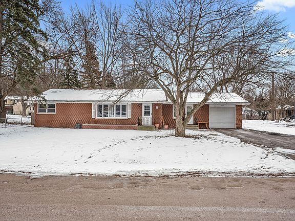 2nd image of 107 Fellemore Ln