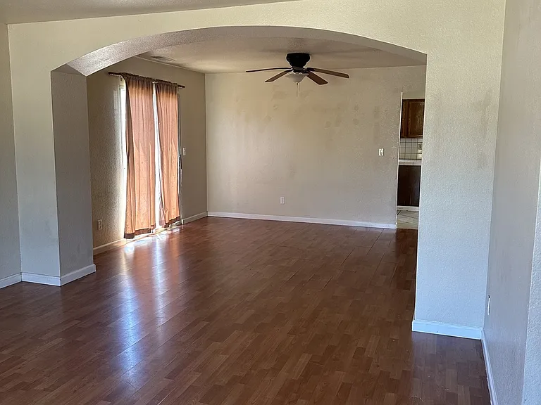 2150 Holder Ln — Photo 11
