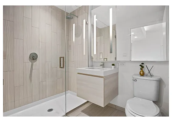 Bathroom, photo 1