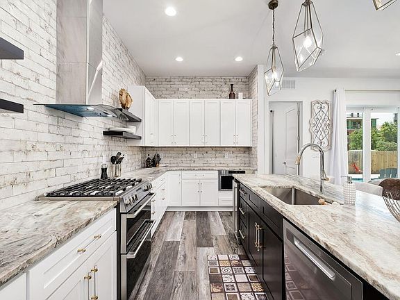 5th image of 28 W Palm Beach Ct
