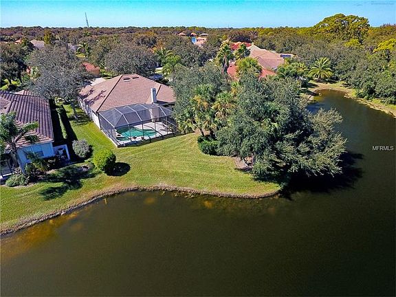 3rd image of 424 Park Trace Blvd