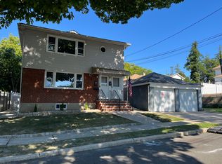 14 Divine St FLOOR 1, Staten Island, NY 10304