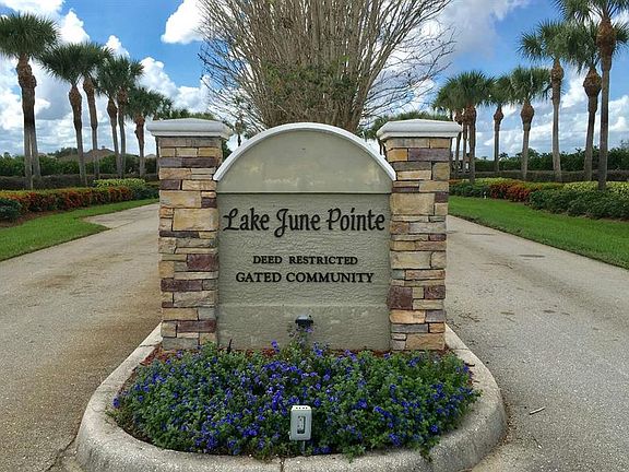 4th image of 592 Sunset Pointe Dr