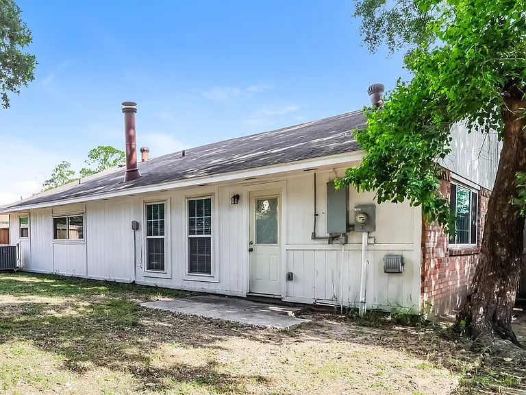 4703 Owens Creek Ln — Photo 16