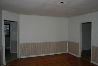 2nd image of 803 Snowden Cir