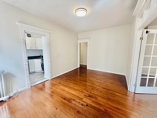 Living room, photo 2