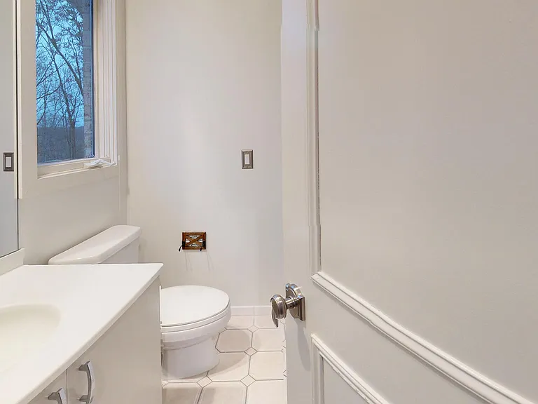 9629 Eagle Ridge Dr — Photo 26