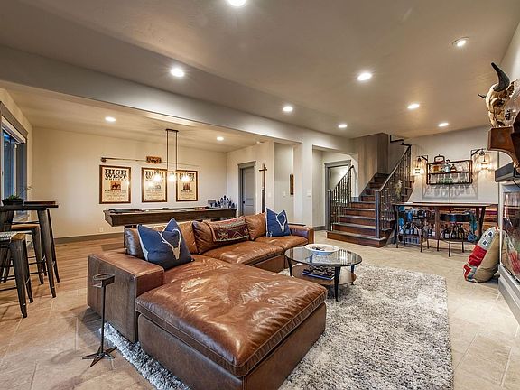 3rd image of 8978 N Cove Dr