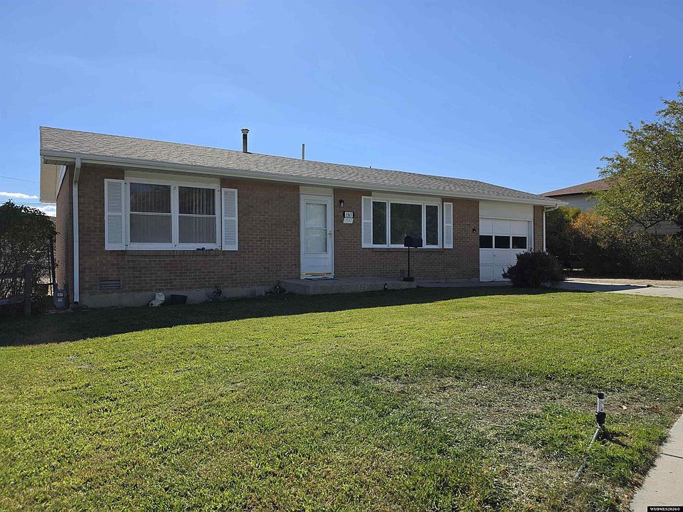 1st image of 1563 Frontier Dr