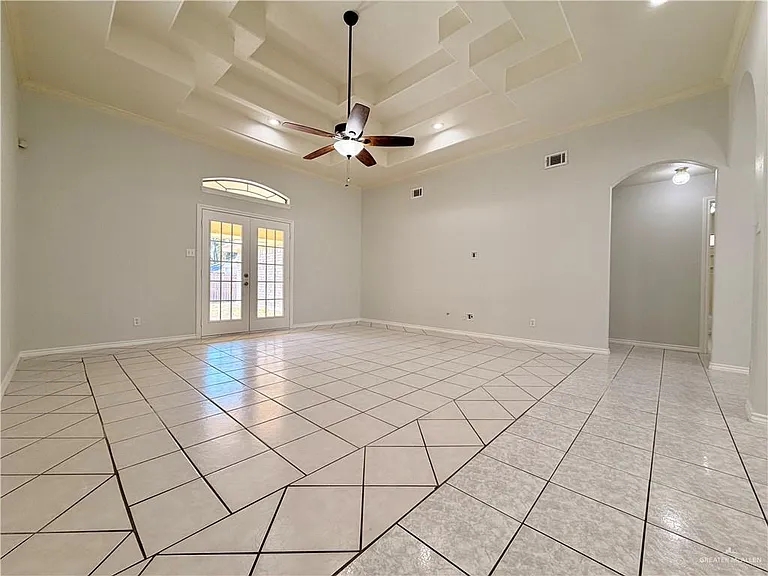 2505 W Sandpiper Ave — Photo 9