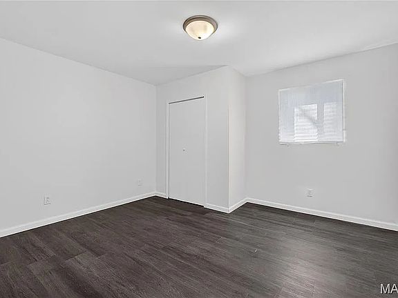 3rd image of 2412 Mousette Ln