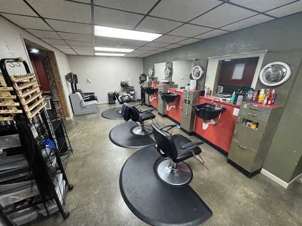 4712 West Farmington Road - G, 4712 W Farmington Rd, Peoria, IL 61604