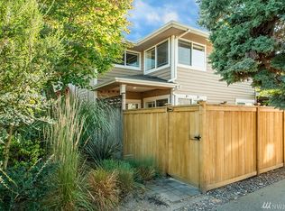 3033 60th Ave SW APT 1, Seattle, WA 98116