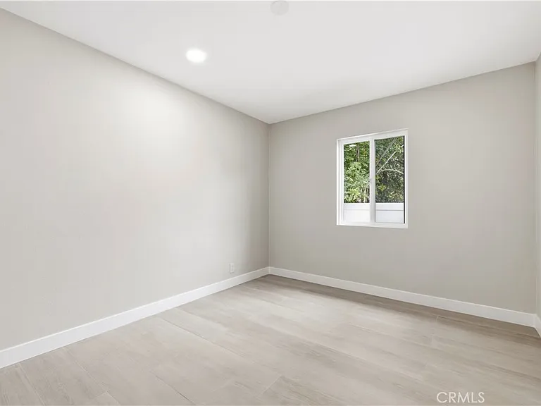 7108 Quakertown Ave — Photo 20