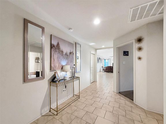 3rd image of 23143 Royal Tiger Rd