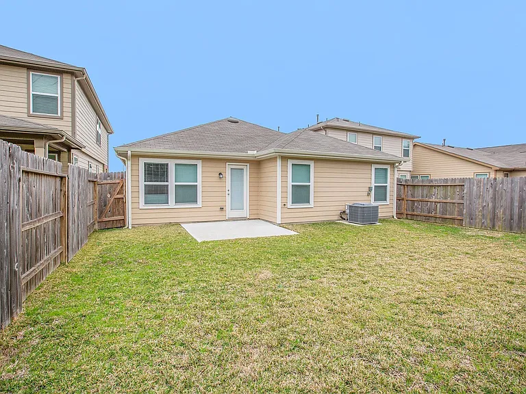 6855 Knoll Spring Way — Photo 14