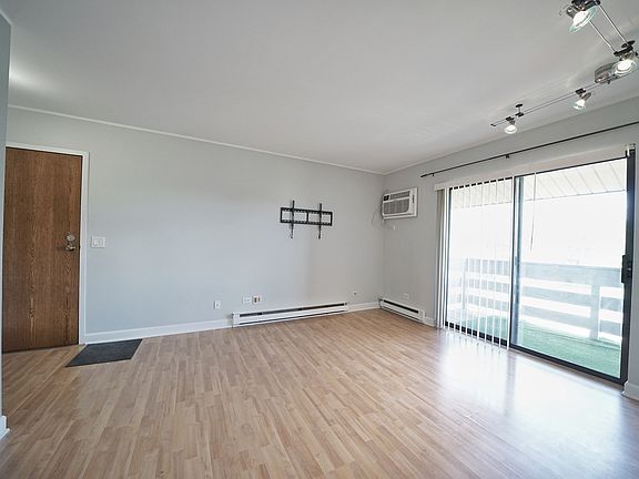 4th image of 1375 N Winslowe Dr Unit 301