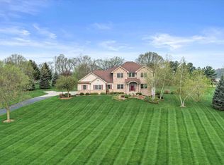 4427 Buckley Ridge Cir, Cottage Grove, WI 53527