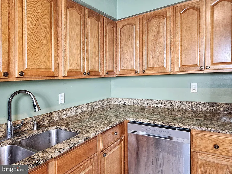 8245 Wycliffe Ct — Photo 8