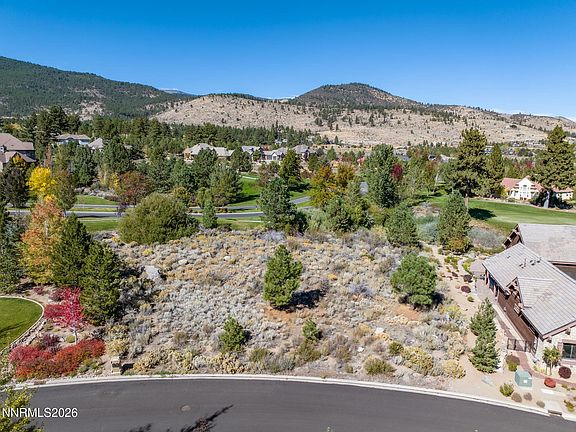 3rd image of 5685 Alpinista Cir