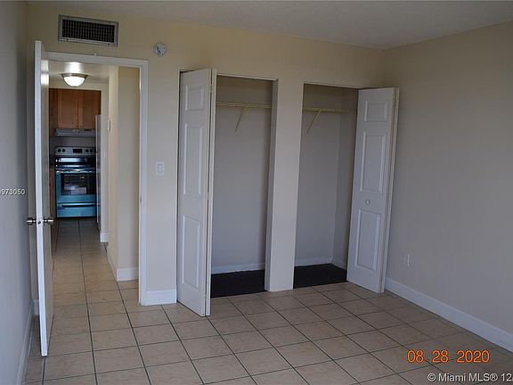 4th image of 210 Fontainebleau Blvd APT 509