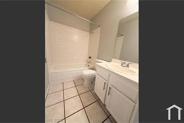 2 bed, $1,600 — Photo 3