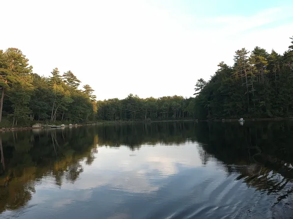 163 DEEP COVE Road, Raymond, ME 04071
