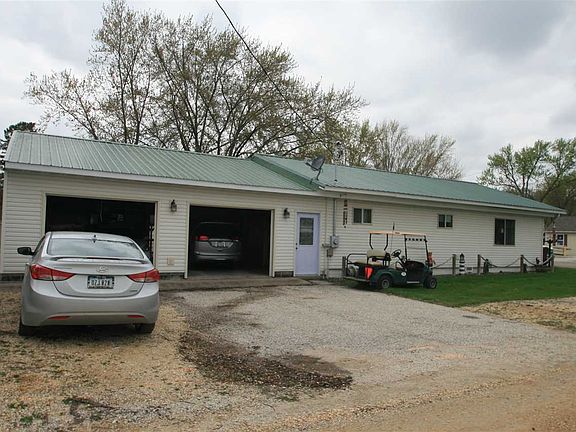 2nd image of 418 W Olive St
