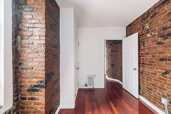 Rented by Sky Management | media 29