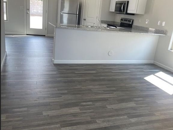 2nd image of 137 W Bobcat Pl