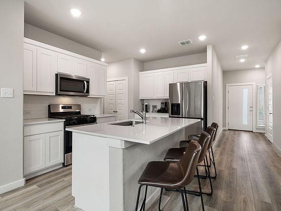 5th image of 4803 Grandiose Dr