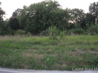 1 Country Lake Rd W, Springfield, IL 62711