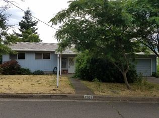 1205 N Main St, Ashland, OR 97520