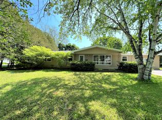 637 S Huron St, Cheboygan, MI 49721