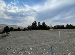 12 Parks Dr, Okanogan, WA 98840