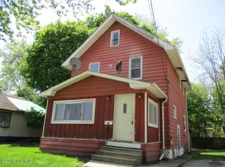 709 Prospect St, Albion, MI 49224