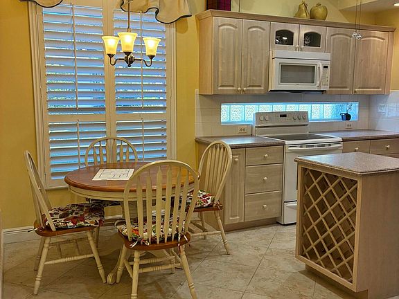 5th image of 646 Venetto Court