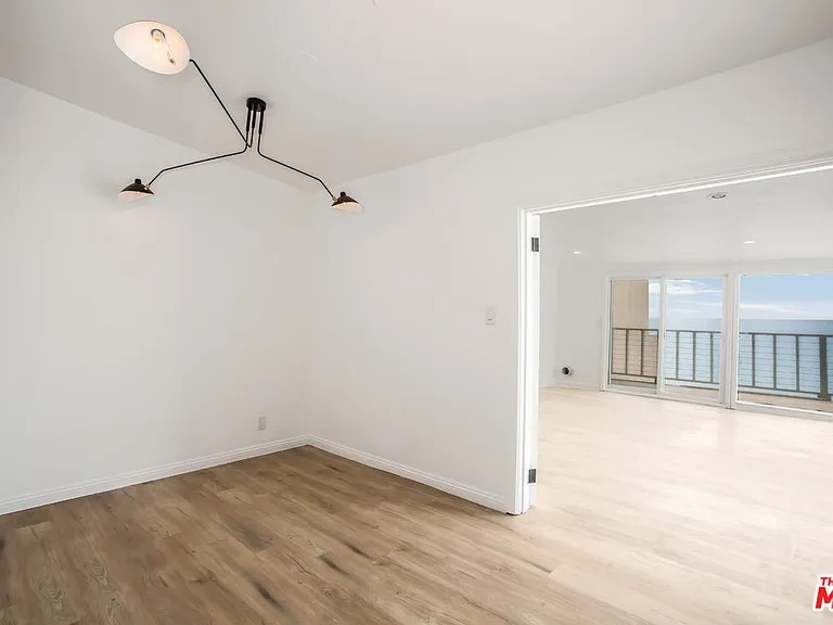 20644 Pacific Coast Hwy — Photo 11