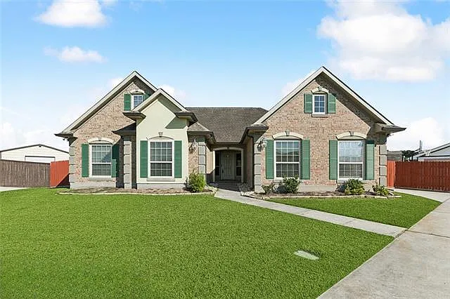 2488 New Iberia Cir