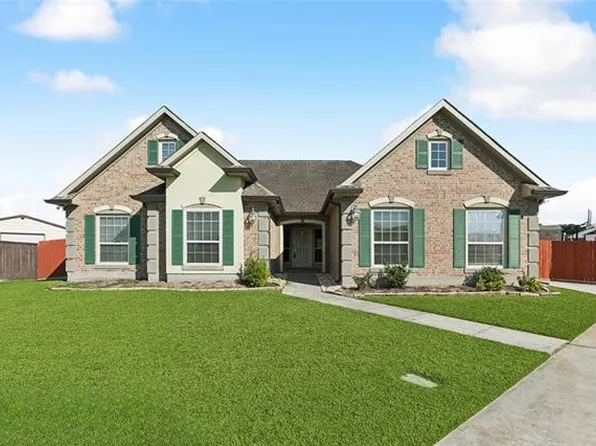 2488 New Iberia Cir, Marrero, LA 70072