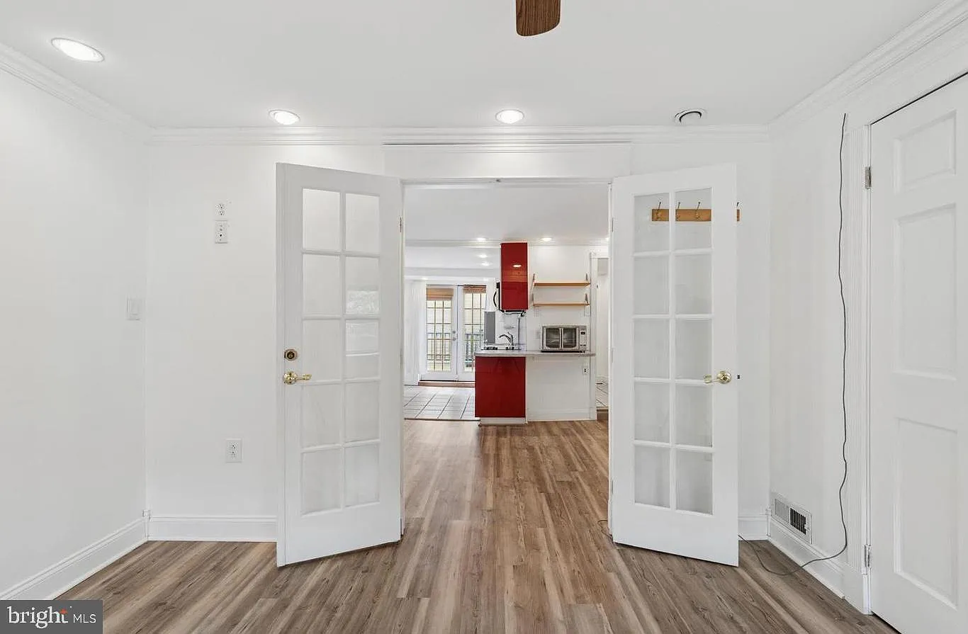 1 bed, 450 sqft, $1,400 — Photo 1