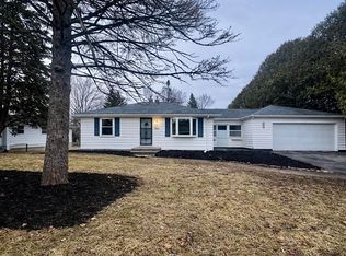 2940 N Oneida St, Appleton, WI 54911