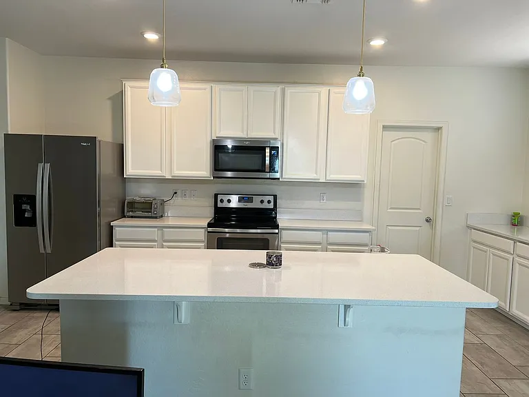 5407 S 18th Pl — Photo 11