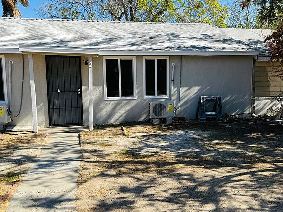 4th image of 2523 Ogden St #2