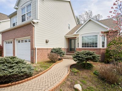 1484 Camden Ridge Blvd, Akron, OH, 44312