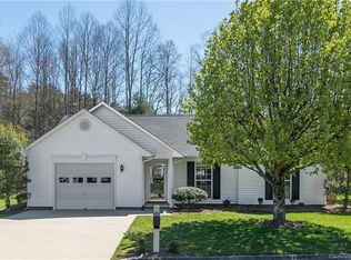 98 Stonehollow Rd, Fletcher, NC 28732