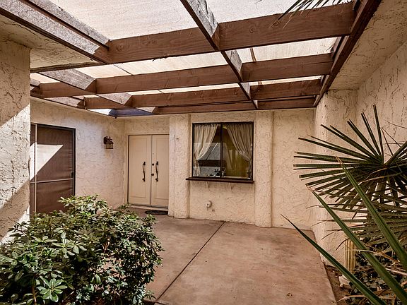 2nd image of 3069 Conquista Ct